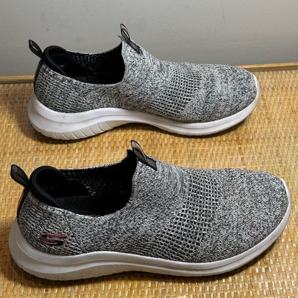 Skechers Womens Ultra Flex 2.0 - Slip On Pretty Dazzling in great condition - Picture 5 of 7